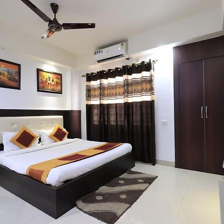 Hotel Rashmi Guwahati Luaran gambar