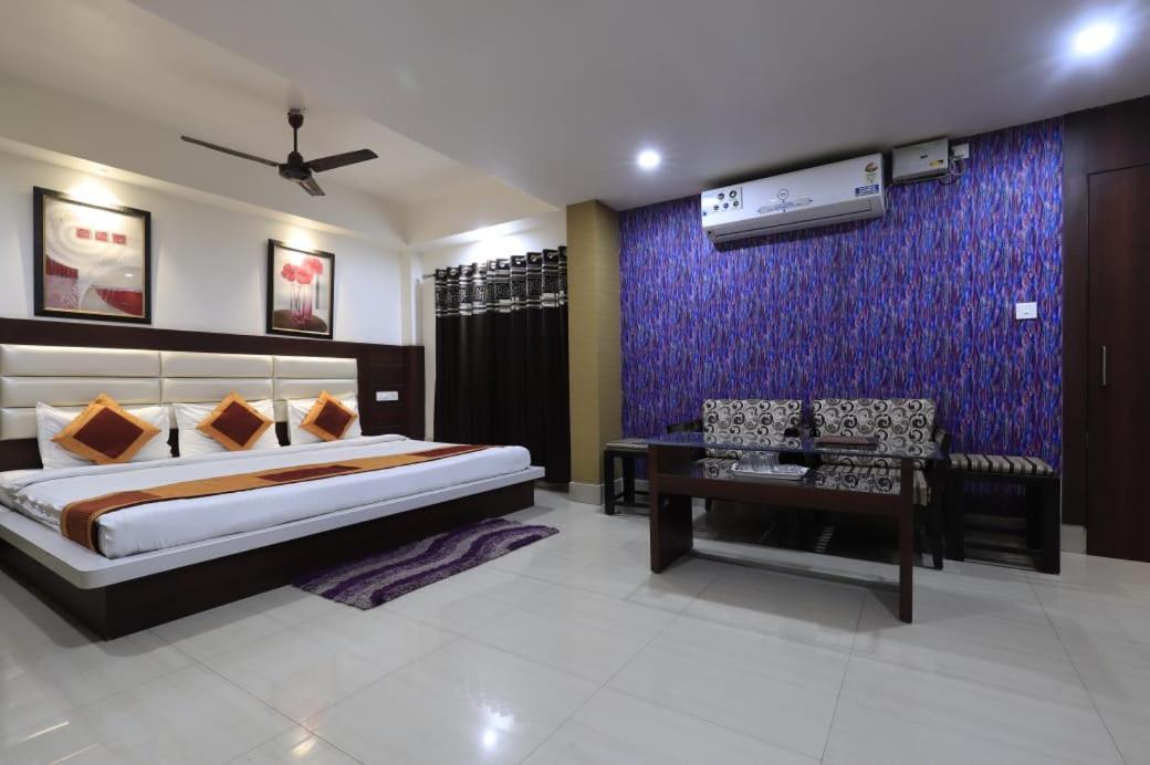 Hotel Rashmi Guwahati Luaran gambar