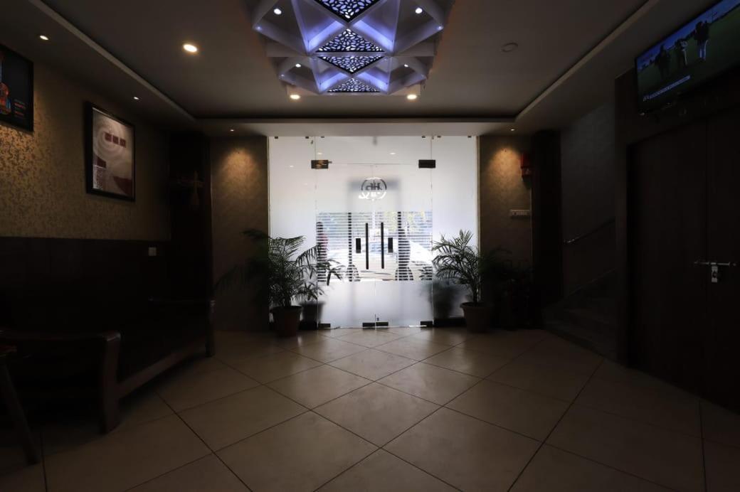 Hotel Rashmi Guwahati Luaran gambar