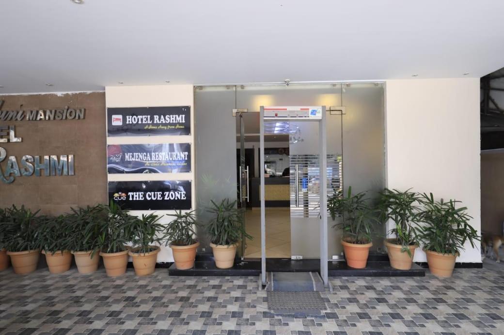 Hotel Rashmi Guwahati Luaran gambar