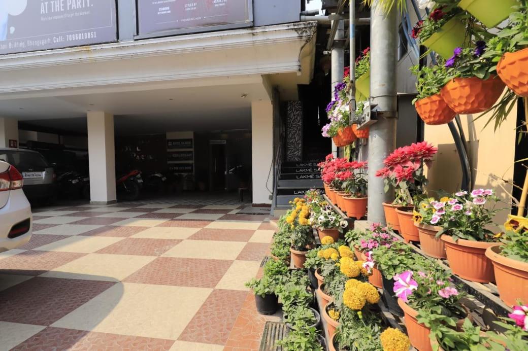 Hotel Rashmi Guwahati Luaran gambar