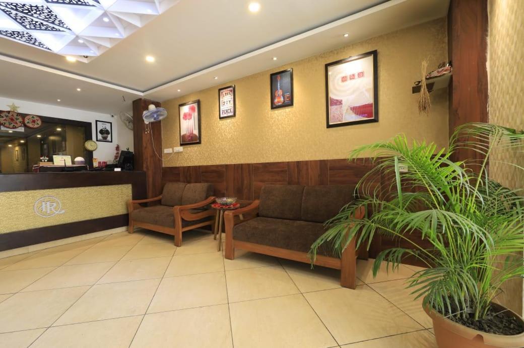 Hotel Rashmi Guwahati Luaran gambar