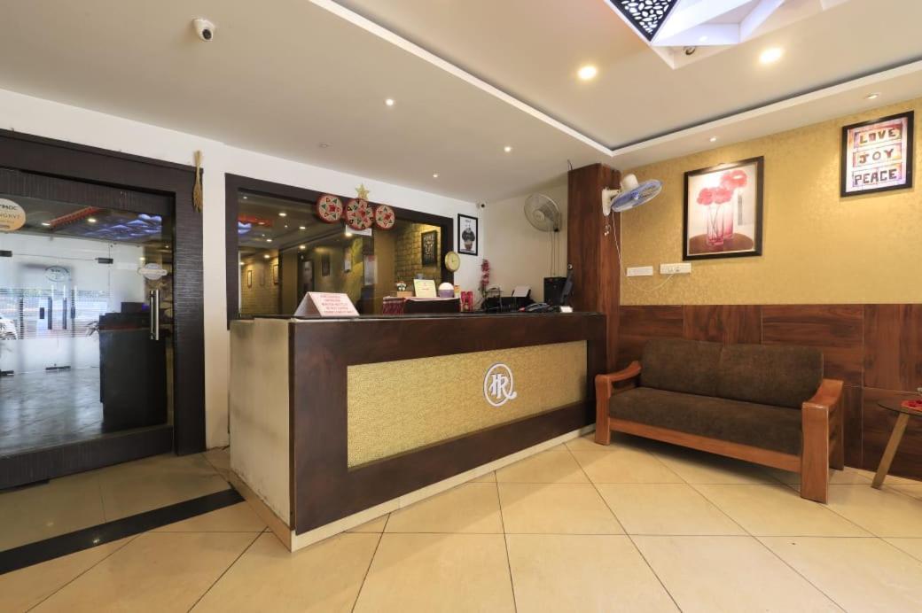 Hotel Rashmi Guwahati Luaran gambar